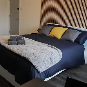 Superb Flats In Centre Apartment