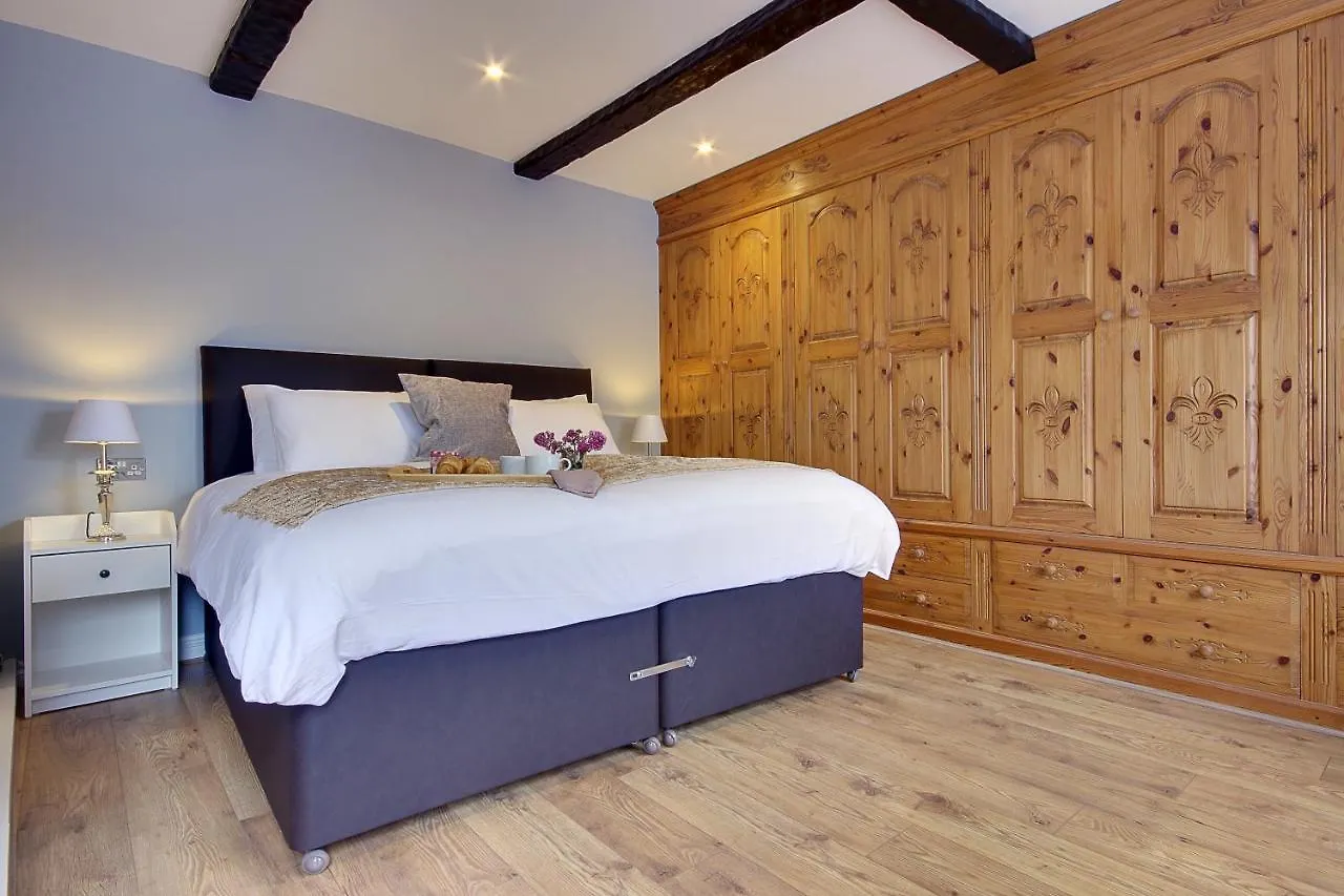 10 Westgate Street Southampton Villa